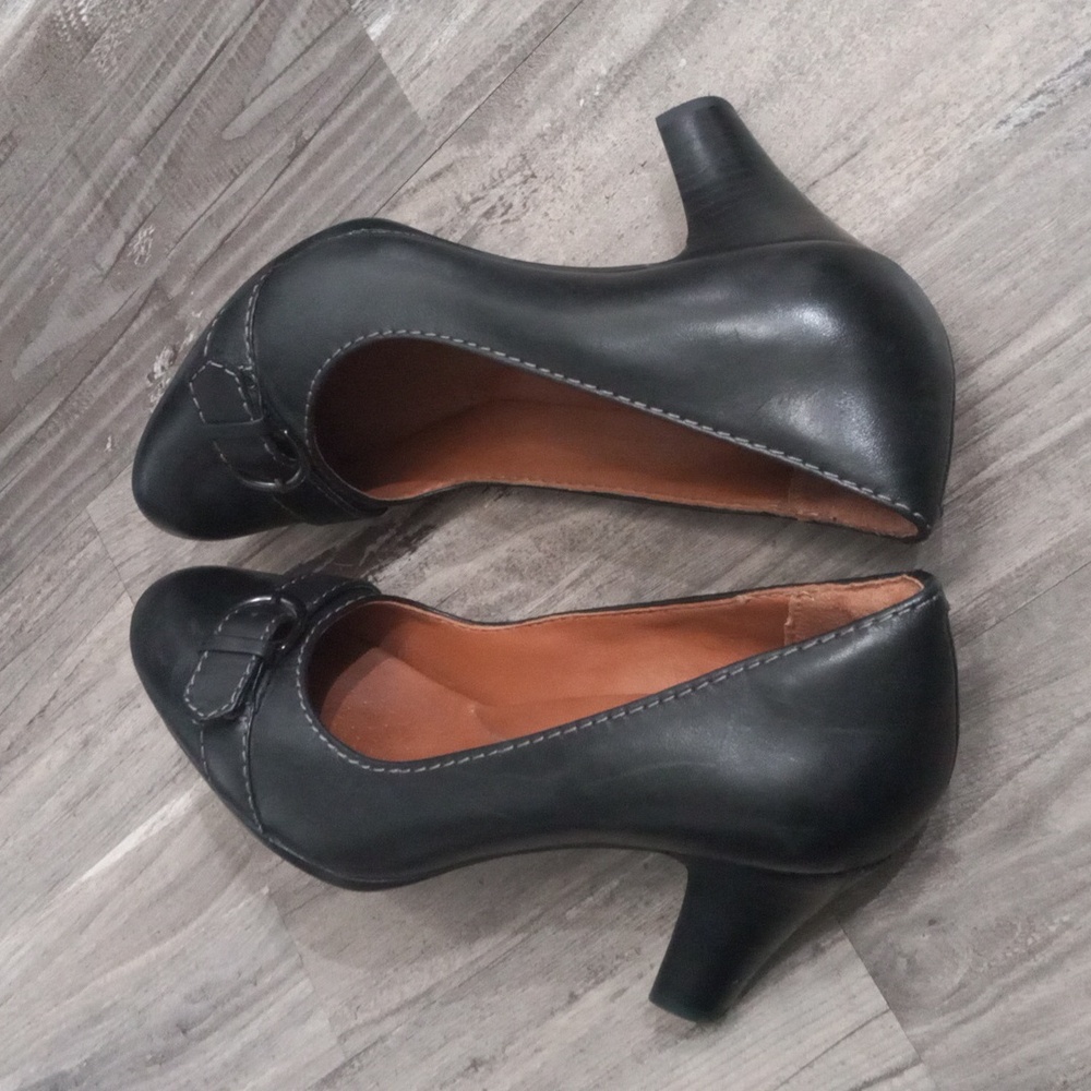 Clark's Artisan Black Leather Society Dance Pump Size 7M - Picture 8 of 13